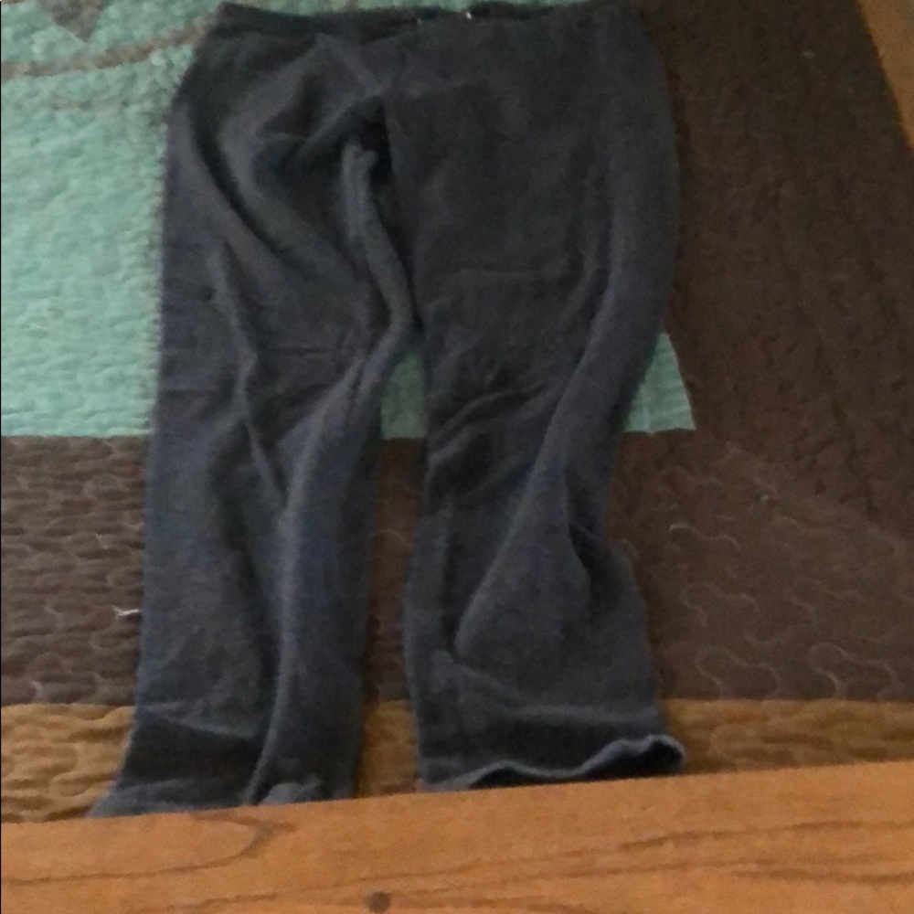 Grey leggings!